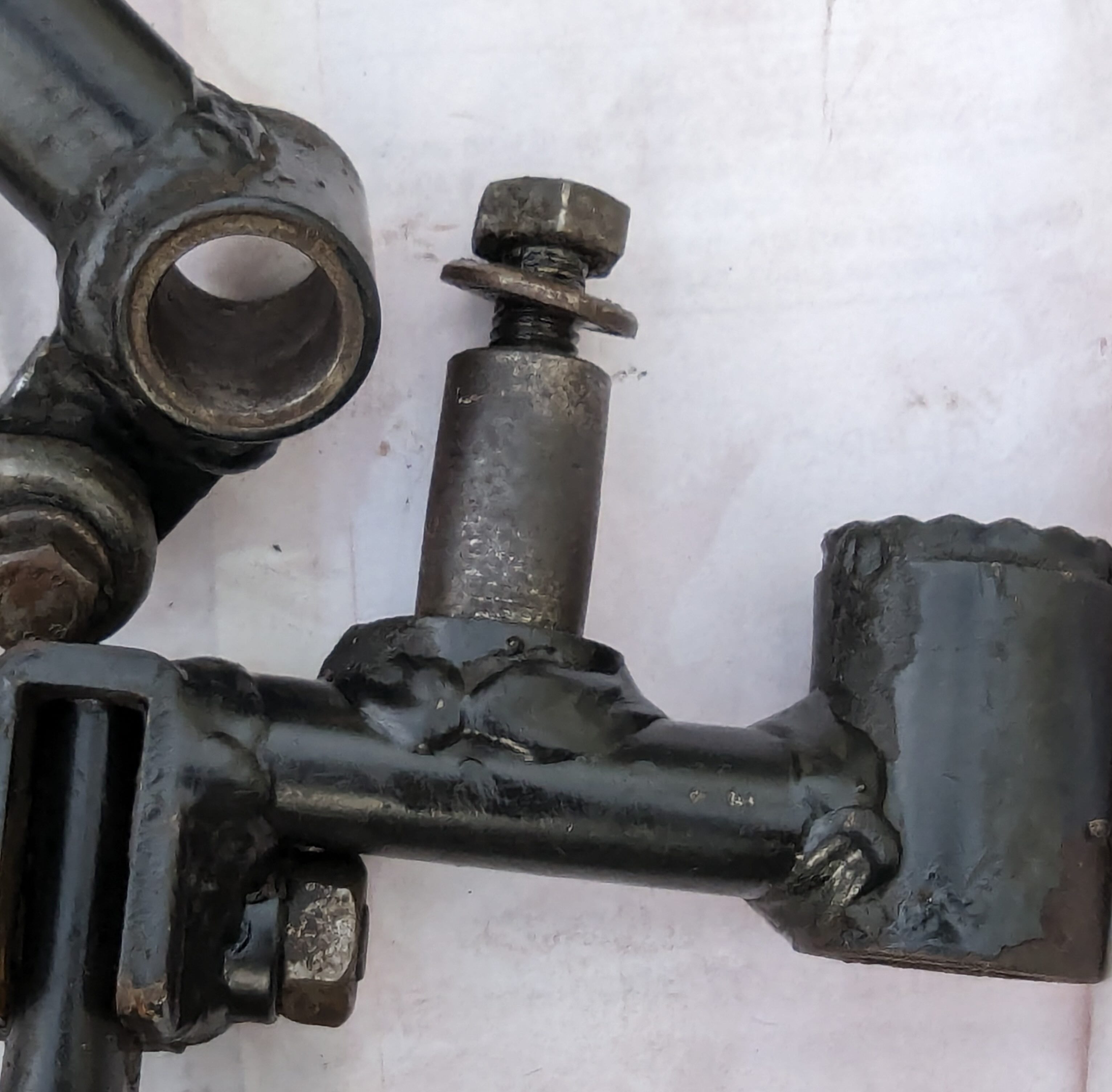 Gear lever and pivot for forum.jpg