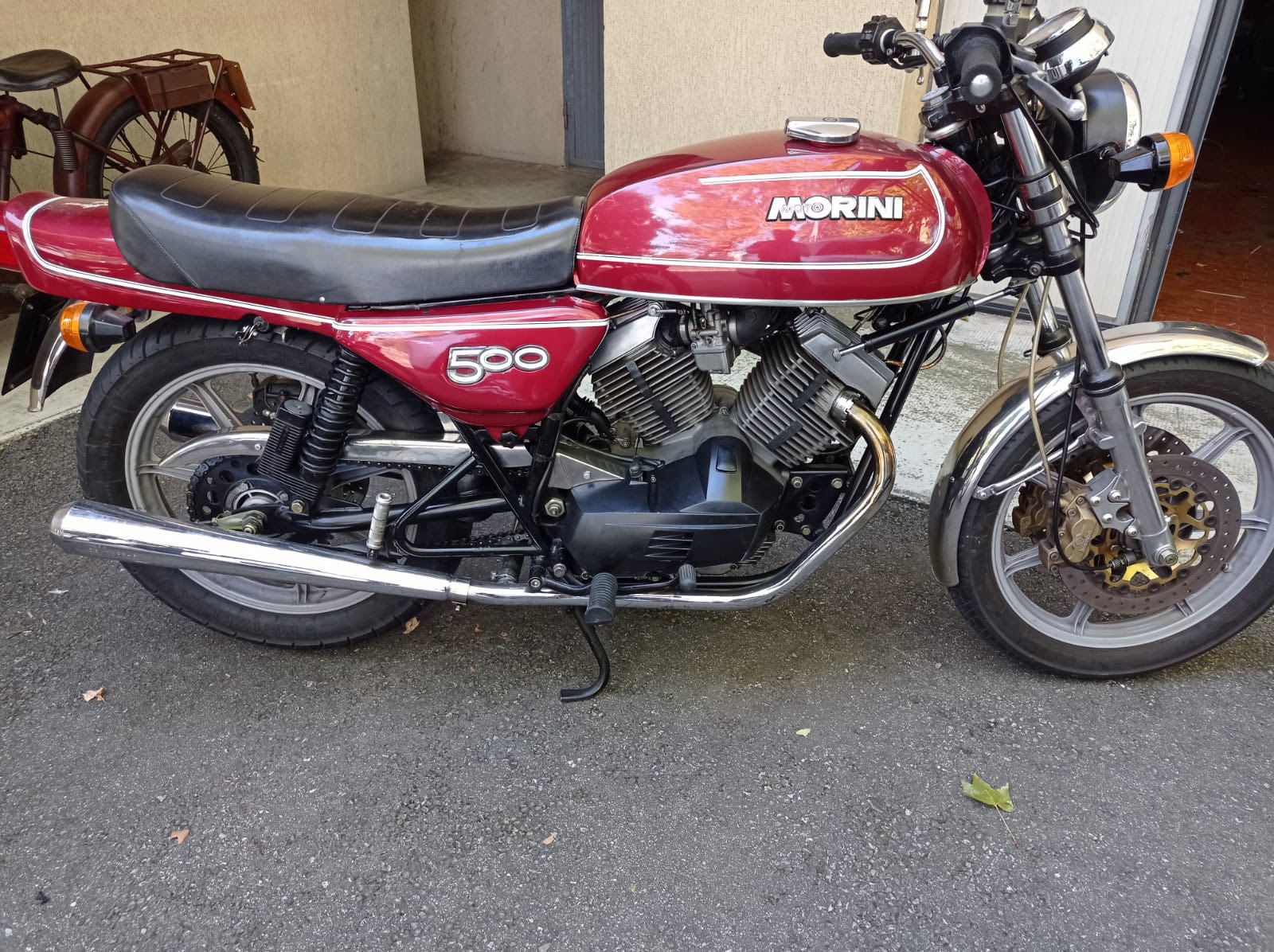 moto morini 500 brakes.jpg